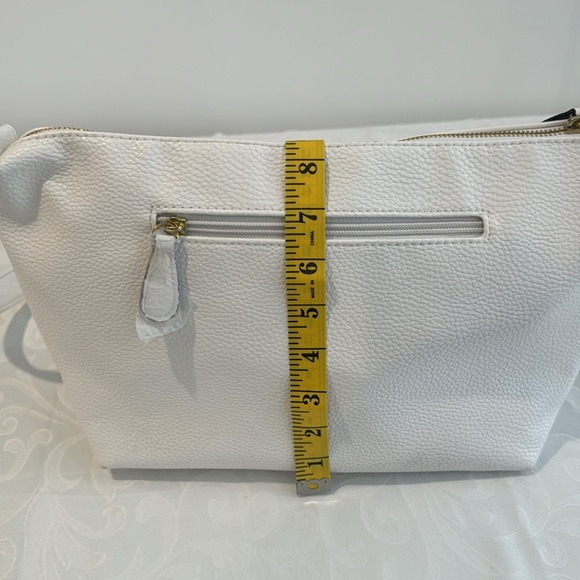 NWOT Steve Madden White Shoulder Bag. - Picture 9 of 11